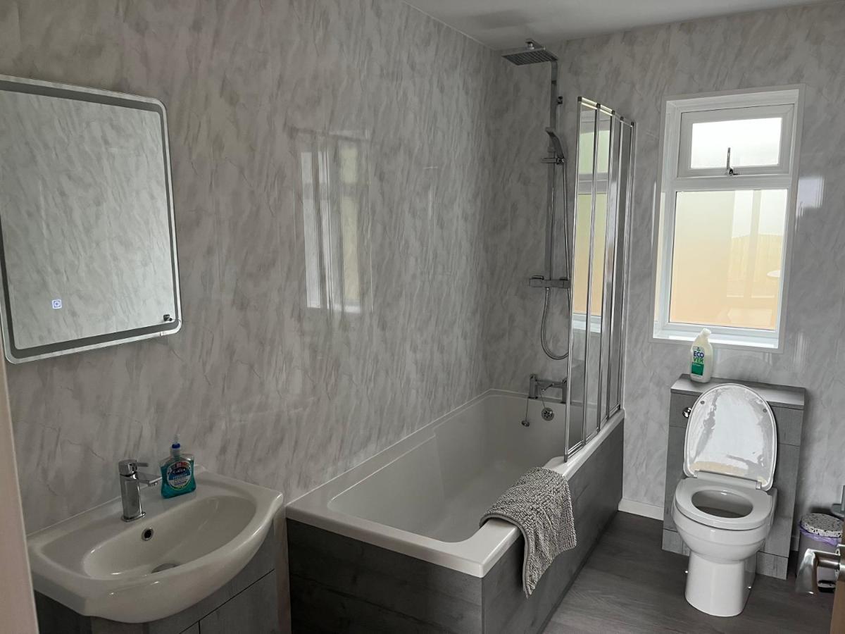 Hedd Wen Villa Llanllyfni Luaran gambar